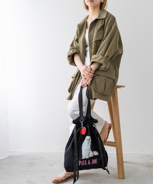 PAUL&JOE(ポールアンドジョー)の「PAUL & JOE ACCESSOIRES (ポール&ジョーアクセソワ) トートバッグ キャンバス・フォトプリント PJA-B823 ポールアンドジョー(トートバッグ・レディース・ブラック/アイボリー・FREE)」の6枚目の写真