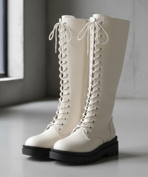 LibertyDoll(リバティードール)の「LibertyDoll/+5cm 軽量厚底 スクエアトラックソールロングブーツ(9090/9091)(ブーツ・レディース・ブラック系2/ダークブラウン系2/ホワイト系1/ブラック系1/アイボリー系1/アイボリー系2/ホワイト系2/ダークブラウン系1・M/S/42/40/L/LL/44/SS/41/43)」の7枚目の写真
