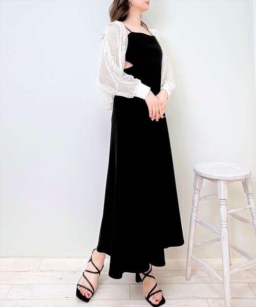 INGNI(イング)の「サイドカッティングフレアキャミワンピース(ワンピース・レディース・モカ/ブラック・M)」の2枚目の写真