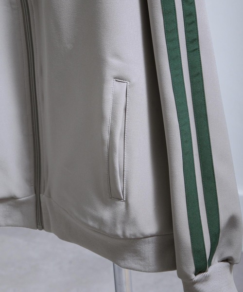 NILWAY（ニルウェイ）の「花刺繍配色ライン トラックジャケット（ジャージ・メンズ・チャコール/ライトグレー系/ブラウン/ライトグレー系1/アイボリー・LARGE/MEDIUM）」の20枚目の写真