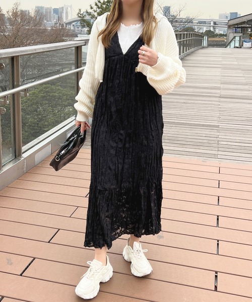 apres jour（アプレジュール）の「シアージャガードクリンクルキャミワンピース【ZOZOTOWN限定アイテム】（ワンピース・レディース・ピンク/アイボリー/ブラック/サックスブルー・X-LARGE/フリー）」の17枚目の写真