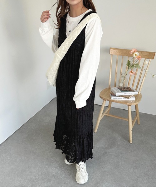 apres jour（アプレジュール）の「シアージャガードクリンクルキャミワンピース【ZOZOTOWN限定アイテム】（ワンピース・レディース・ピンク/アイボリー/ブラック/サックスブルー・X-LARGE/フリー）」の9枚目の写真