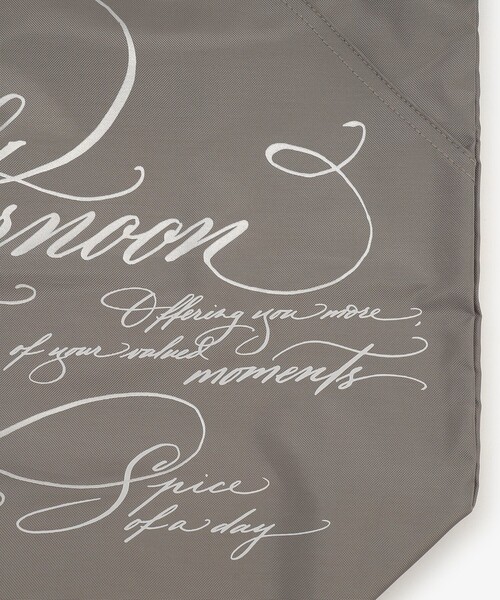 Afternoon Tea(アフタヌーンティー)の「スリットポケット付きロゴバッグL/ヴェロニカ・ハリム(エコバッグ/サブバッグ・レディース・ピンク/グレー・ONE SIZE)」の12枚目の写真