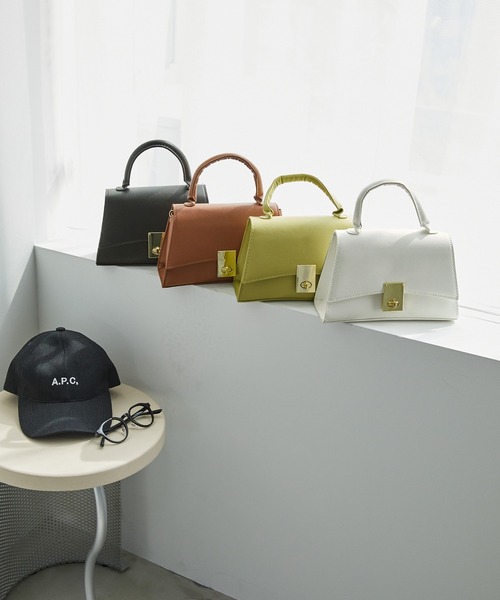 forksy.(フォルクシー)の「【forksy.】2wayワンハンドミニショルダーバッグ(ショルダーバッグ・レディース・ミント/ホワイト/ブラウン/ブラック・FREE)」の6枚目の写真