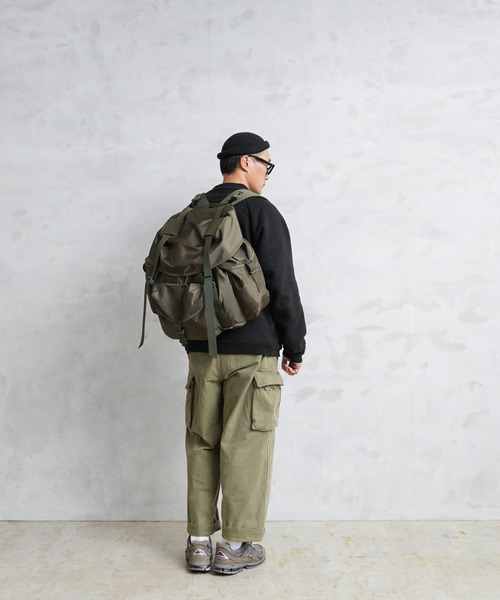 MILITARY(ミリタリー)の「実物 新品 デッドストック オーストリア軍 WATER REPELLENT バックパック(バックパック/リュック・メンズ・オリーブ・ONE SIZE)」の8枚目の写真