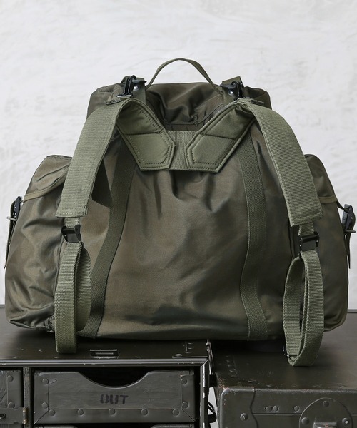 MILITARY(ミリタリー)の「実物 新品 デッドストック オーストリア軍 WATER REPELLENT バックパック(バックパック/リュック・メンズ・オリーブ・ONE SIZE)」の11枚目の写真