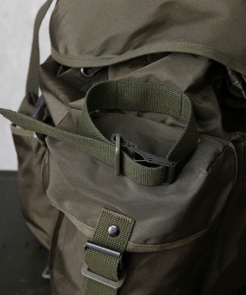 MILITARY(ミリタリー)の「実物 新品 デッドストック オーストリア軍 WATER REPELLENT バックパック(バックパック/リュック・メンズ・オリーブ・ONE SIZE)」の10枚目の写真