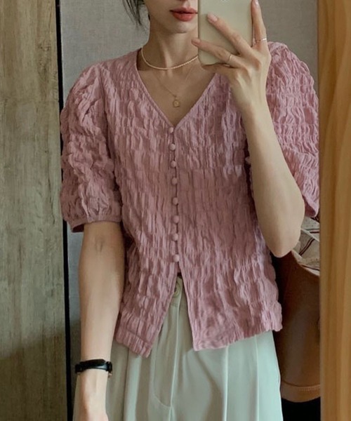 me+em select(ミームセレクト)の「ミニボタンパフスリーブシャーリングブラウス(Tシャツ/カットソー・レディース・ピンク/ベージュ/グリーン・FREE)」の10枚目の写真