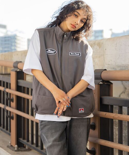 BEN DAVIS（ベンデイビス）の「【BEN DAVIS(ベンデイビス)】REVERSIBLE STAND COLLAR VEST / リバーシブル スタンドカラー ワッペン ベスト（ベスト・メンズ・カーキ/ブルー系その他/チャコール・MEDIUM/LARGE/X-LARGE）」の8枚目の写真
