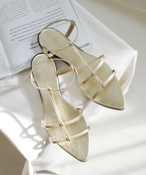 AmiAmi(アミアミ)の「【2025春夏再販!】Tストラップポインテッドトゥサンダル/ローヒール(サンダル・レディース・ブラック/ベージュ/アイボリー/グレイッシュベージュ/シルバー/ゴールド/ダークブラウン・LL/M/S/L)」の11枚目の写真