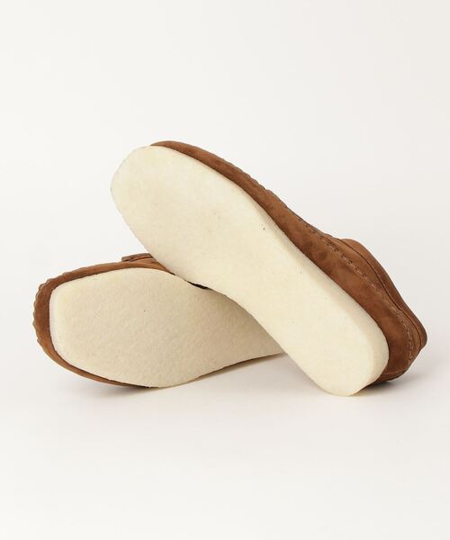 AVIREX（アヴィレックス）の「【CLARKS/クラークス】Weaver / ウィーバー（モカシン/デッキシューズ・メンズ・その他3・8/8.5/7.5/7）」の4枚目の写真