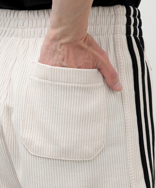 [ADIDAS] アディダス ショートパンツ ワッフル (2color) アディカラー クラシックス ワッフル ショーツ ワンダーホワイト