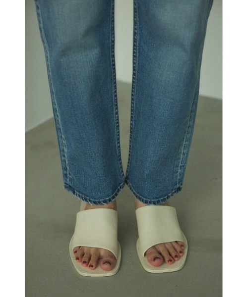 BLACK BY MOUSSY（ブラックバイマウジー）の「DRIP bd light blue Denim（ドリップブレンドライトブルーデニム）（デニムパンツ・レディース・ブルー・24inch/25inch/26inch/23inch）」の4枚目の写真