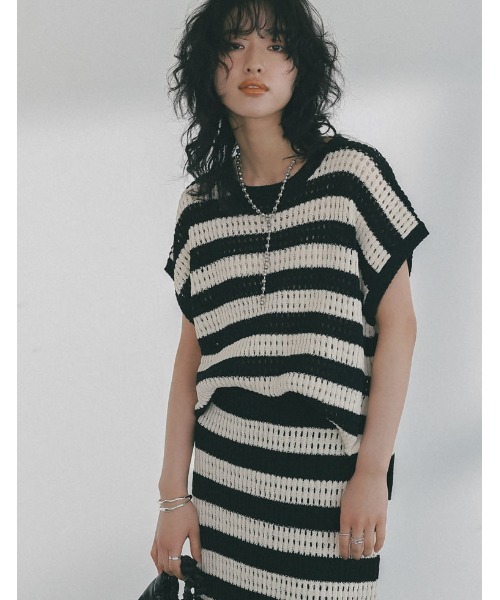 Re:EDIT（リエディ）の「[2023 SUMMER COLLECTION]無地orボーダーフィッシュネットニットチュニック（ニット/セーター・レディース・アイボリー/ホワイト×ブラック/ブラック/モカ・LARGE/MEDIUM）」の6枚目の写真