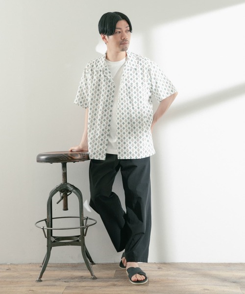 ITEMS URBANRESEARCH（アイテムズ アーバンリサーチ）の「小紋プリント オープンカラー半袖シャツ（シャツ/ブラウス・メンズ・オフホワイト/ネイビー/グレー系その他・MEDIUM/LARGE）」の6枚目の写真