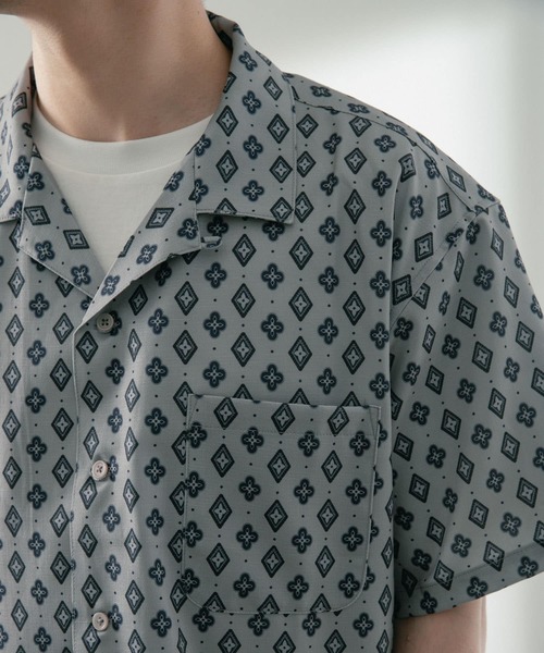 ITEMS URBANRESEARCH（アイテムズ アーバンリサーチ）の「小紋プリント オープンカラー半袖シャツ（シャツ/ブラウス・メンズ・オフホワイト/ネイビー/グレー系その他・MEDIUM/LARGE）」の20枚目の写真