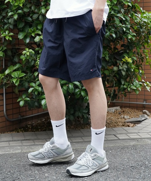 TOMMY HILFIGER(トミーヒルフィガー)の「TOMMY HILFIGER / トミー ヒルフィガー THE TOMMY TRUNK ボードショーツ(水着・メンズ・ブルー/ネイビー/レッド/ブラック・X-LARGE/LARGE/MEDIUM)」の17枚目の写真