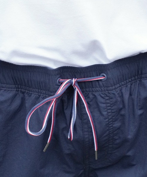 TOMMY HILFIGER(トミーヒルフィガー)の「TOMMY HILFIGER / トミー ヒルフィガー THE TOMMY TRUNK ボードショーツ(水着・メンズ・ブルー/ネイビー/レッド/ブラック・X-LARGE/LARGE/MEDIUM)」の19枚目の写真