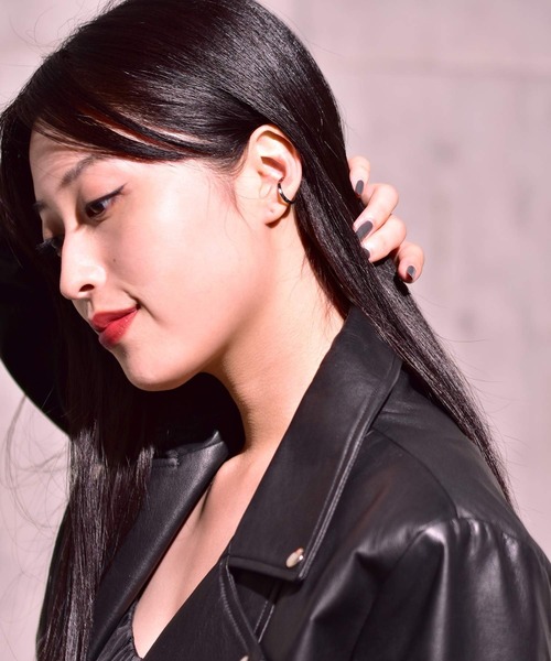 LHME（エルエイチエムイー）の「【WEB限定】“THE YOUTH 2020”ダイバーシティイヤーカフ/TYPE A/サージカルステンレス（金属アレルギー対応）【LHME / エルエイチエムイー】（イヤーカフ・レディース・シルバー・ONE SIZE）」の6枚目の写真