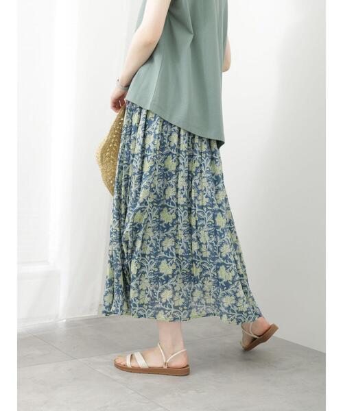 Samansa Mos2 blue（サマンサモスモスブルー）の「花柄ボイルギャザースカート（スカート・レディース・ブルー/キナリ/カーキ・F）」の6枚目の写真