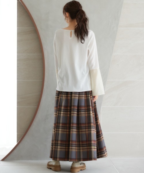 miclat（ミクラ）の「大きいサイズ　袖シアー切替ぷくぷくブラウス　miclat（シャツ/ブラウス・レディース・ブラック/イエロー系・L/LL/3L/4L/5L）」の19枚目の写真