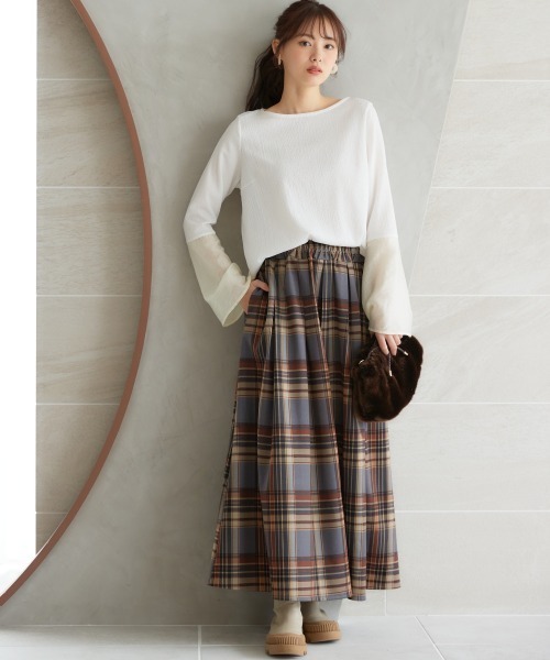 miclat（ミクラ）の「大きいサイズ　袖シアー切替ぷくぷくブラウス　miclat（シャツ/ブラウス・レディース・ブラック/イエロー系・L/LL/3L/4L/5L）」の9枚目の写真