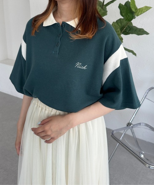 kutir（クティール）の「配色ワッフルポロシャツ（ポロシャツ・レディース・グリーン/ボルドー/オフホワイト・FREE）」の2枚目の写真
