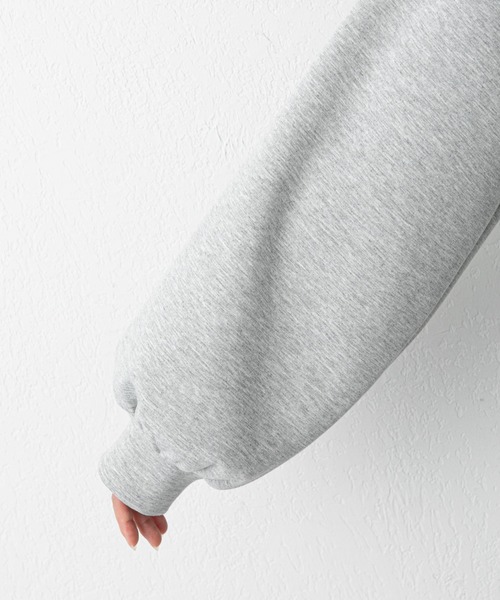 COLONY 2139（コロニートゥーワンスリーナイン）の「ダンボール裾ドロストクロップドフーディ―（パーカー・レディース・グレー/ブラック/レッド/オフホワイト・FREE）」の15枚目の写真