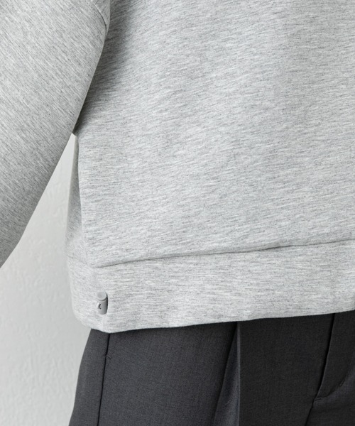 COLONY 2139（コロニートゥーワンスリーナイン）の「ダンボール裾ドロストクロップドフーディ―（パーカー・レディース・グレー/ブラック/レッド/オフホワイト・FREE）」の16枚目の写真