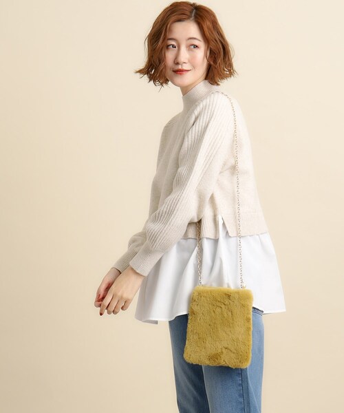 grove(グローブ)の「◆パール調チェーンエコファーミニショルダー(ショルダーバッグ・レディース・チャコールグレー/ライトベージュ/ライトグレー/ブラック系3/マスタード・00)」の14枚目の写真