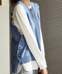 【カラー展開あり】サイドスリット ニットベスト ボタン付き