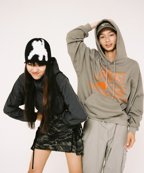 aeae（エーイーエーイー）の「Cats Beanie（ニットキャップ/ビーニー・レディース・グレー/ブラック/ライトグレー・FREE）」の4枚目の写真