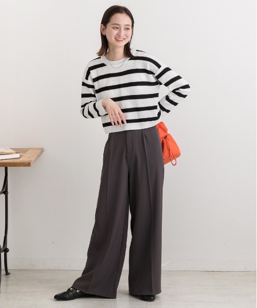 ad thie(アドティエ)の「ショート丈・ベーシック クルーネックボーダーニット(ニット/セーター・レディース・ブラウン/ブラック/ライトグレー・FREE)」の4枚目の写真
