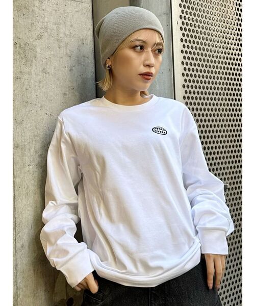 MURUA(ムルーア)の「ポイントロゴロンT(Tシャツ/カットソー・レディース・ブラック/ホワイト・FREE)」の6枚目の写真
