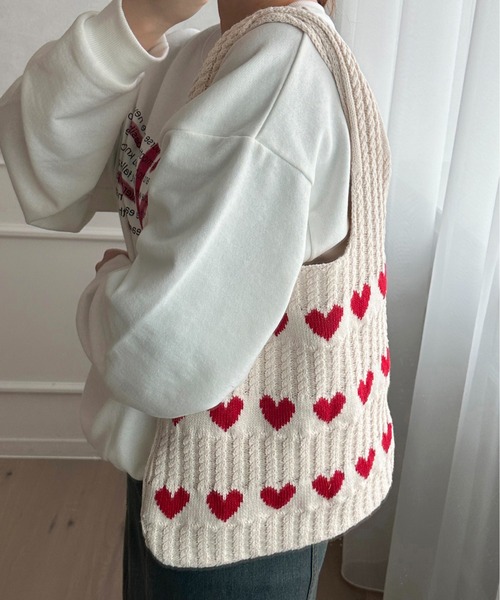apres jour mignon(アプレジュールミニョン)の「【apresjour mignon×ARIAZ】ハートニットバッグ(トートバッグ・レディース・アイボリー・ONESIZE)」の3枚目の写真