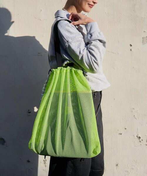 WEEKEND(ER)(ウィークエンダー)の「WEEKEND(ER) × FREAK'S STORE/ウィークエンダー × フリークスストア 別注 メッシュトートバッグ(トートバッグ・レディース・グリーン/イエロー/オレンジ/グレー/ブルー・ONE SIZE)」の4枚目の写真