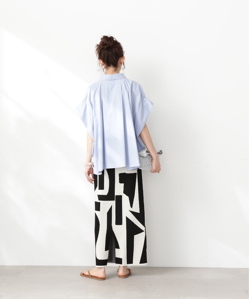 N.（N. Natural Beauty Basic）（エヌエヌナチュラルビューティーベーシック）の「◆ボクシーフォルムブラウス（シャツ/ブラウス・レディース・ブルー/オフホワイト/ベージュ/イエロー・MEDIUM）」の21枚目の写真