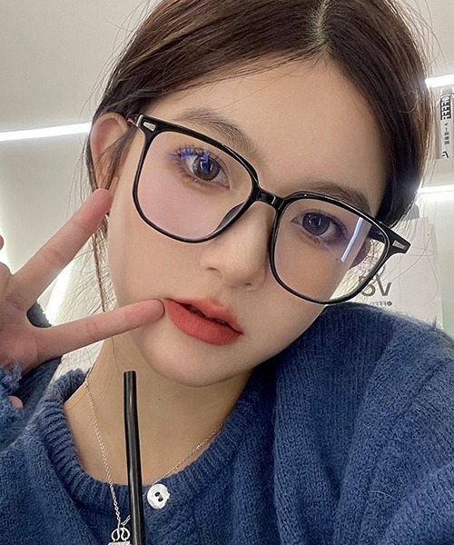 c.u.l（シーユーエル）の「ユニセックス ビックフレーム 伊達メガネ スクエア cula859（メガネ・レディース・ブラック/ライトブラウン・FREE）」の3枚目の写真