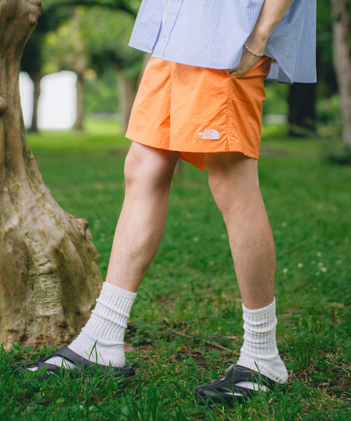 THE NORTH FACE(ザノースフェイス)の「THE NORTH FACE Versatile Short NB42335(その他パンツ・メンズ・キャメル/カーキ/ブラック/チャコールグレー/オレンジ/ラベンダー/サックスブルー・LARGE/MEDIUM/X-LARGE)」の14枚目の写真