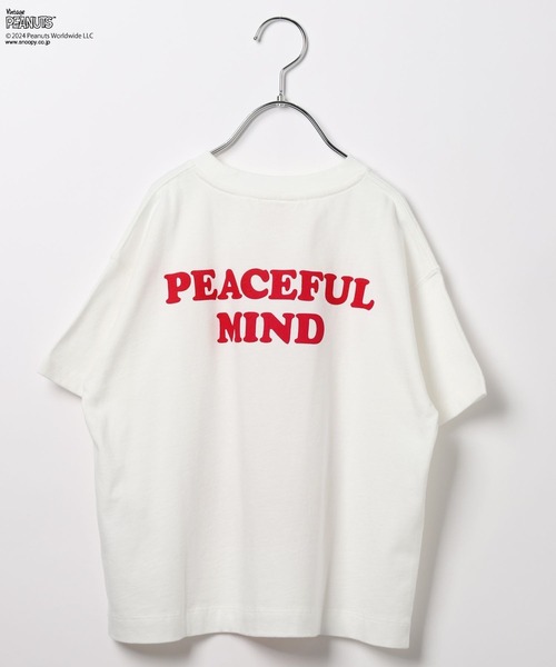 PEANUTS(ピーナッツ)の「【SNOOPY&FRIENDS meets BAYFLOW】ピーナッツスノーTシャツ(KIDS)(Tシャツ/カットソー・キッズ・ネイビー/イエロー/ピンク/チャコール/オフホワイト/ライトブルー・120cm/110cm/150cm/130cm/140cm)」の13枚目の写真