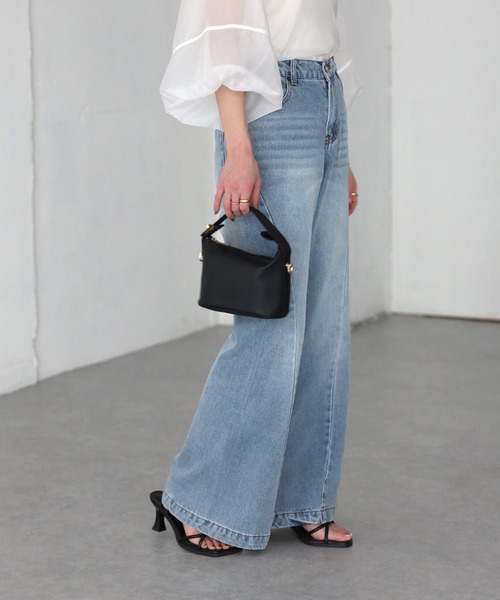 Riberry（リベリー）の「フレアデニムパンツ（デニムパンツ・レディース・ブルー/ブラック/グレー・MEDIUM/SMALL）」の18枚目の写真