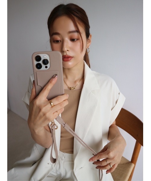 TRUNC（トランクエイティーエイト）の「(iPhone15PRO) Double Strap iPhone Case（スマホケース/カバー・レディース・ブラック/グレイッシュベージュ・iPhone 15 Pro）」の6枚目の写真