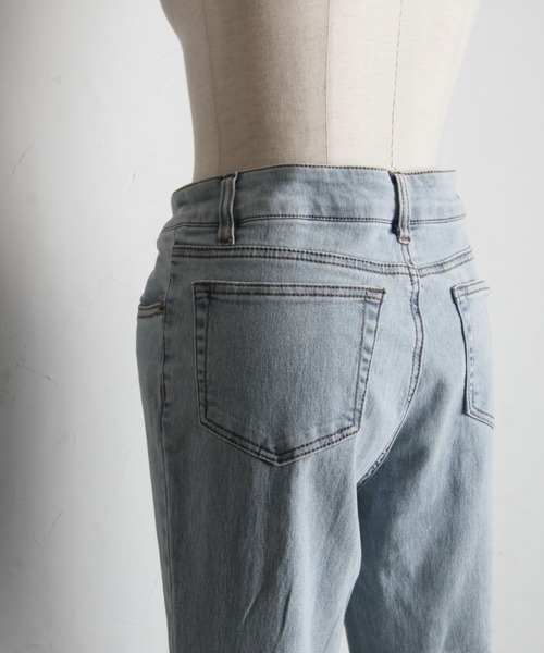 tocco closet(トッコ クローゼット)の「【ZOZO限定】サイドレースアップフレアデニムパンツ(デニムパンツ・レディース・ブラック/ライトブルー/ブルー・M)」の9枚目の写真