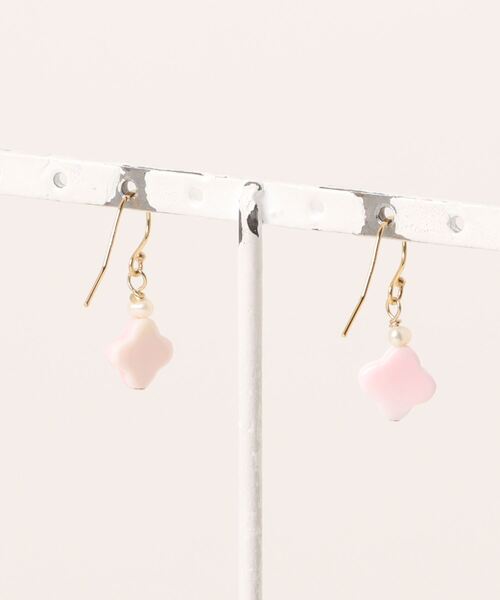 CERCA（チェルカ）の「September/cloverシエル＋淡水パールフックピアス（ピアス（両耳用）・レディース・ピンク・FREE）」の2枚目の写真