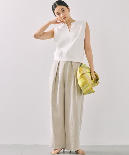 BABYLONE（バビロン）の「ショート裏毛プルオーバー（Tシャツ/カットソー・レディース・チャコール/オフホワイト/ライトグレー/ライトベージュ・フリー）」の6枚目の写真