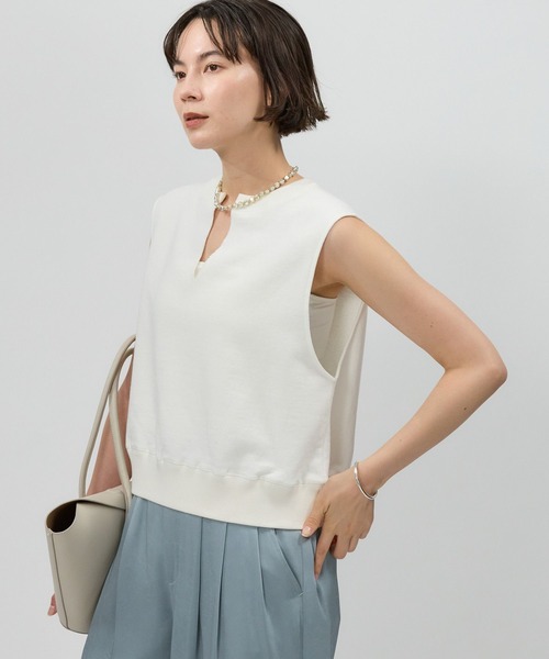 BABYLONE（バビロン）の「ショート裏毛プルオーバー（Tシャツ/カットソー・レディース・チャコール/オフホワイト/ライトグレー/ライトベージュ・フリー）」の8枚目の写真