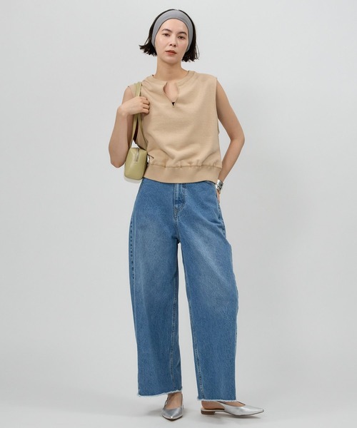 BABYLONE（バビロン）の「ショート裏毛プルオーバー（Tシャツ/カットソー・レディース・チャコール/オフホワイト/ライトグレー/ライトベージュ・フリー）」の21枚目の写真