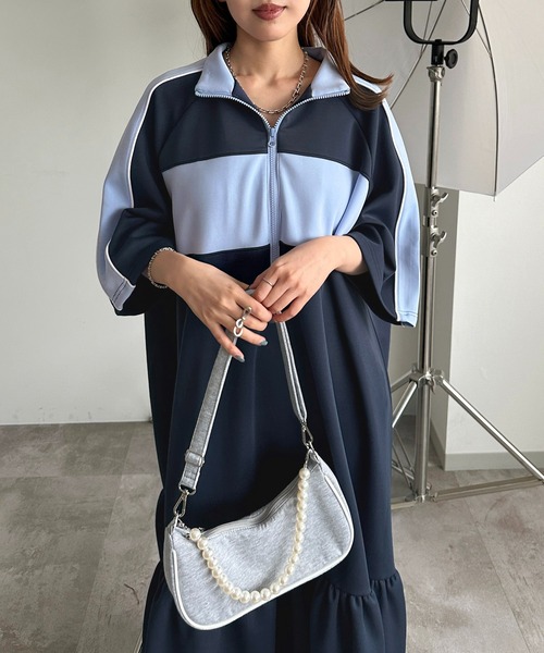 apres jour mignon（アプレジュールミニョン）の「ハーフジップ配色