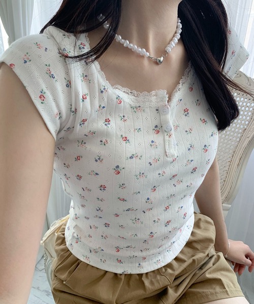 Teem Store(チームストア)の「フラワーヘンリー レース ショート Tシャツ(Tシャツ/カットソー・レディース・ピンク系その他/ブルー/ホワイト系その他2/パープル/ホワイト/ピンク/ホワイト系その他・F)」の3枚目の写真
