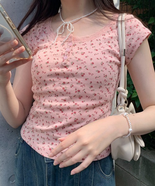 Teem Store(チームストア)の「フラワーヘンリー レース ショート Tシャツ(Tシャツ/カットソー・レディース・ピンク系その他/ブルー/ホワイト系その他2/パープル/ホワイト/ピンク/ホワイト系その他・F)」の8枚目の写真